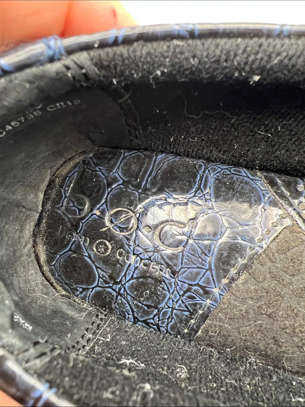 b.o.c. Navy Croc-Embossed Slip-On Loafers Women’s 8